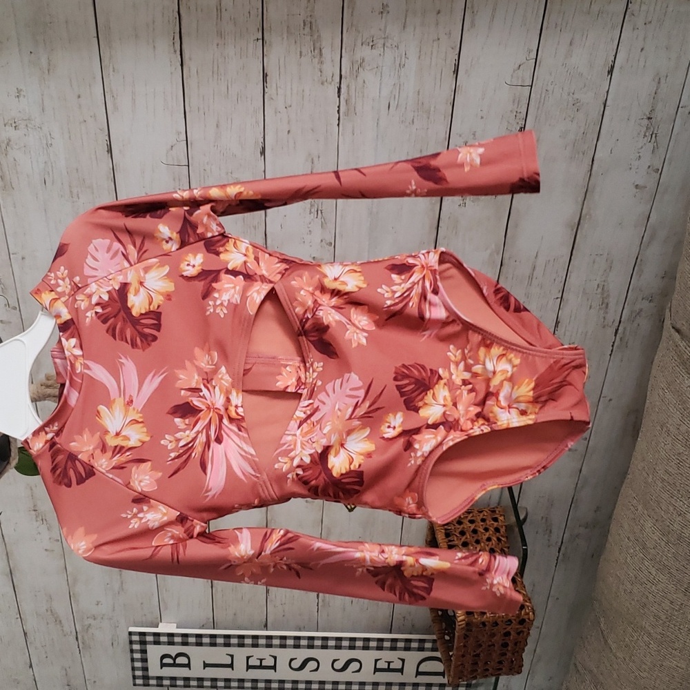 Little Girls Size 4/5 swimsuit